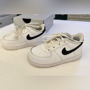 Toddler 8C Nike Force 1